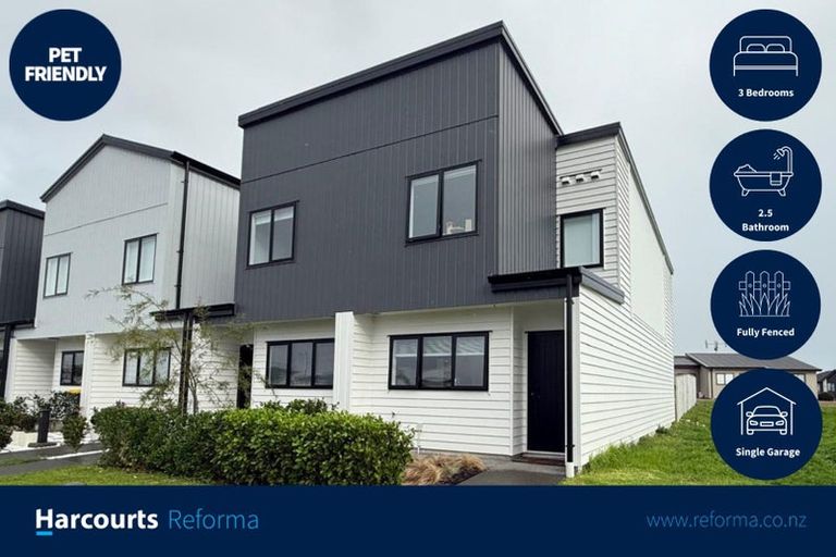 Photo of property in 22 Koiora Road, Clarks Beach, 2122