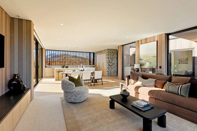 Photo of property in Kawarau Heights, 12 Kawarau Heights Boulevard, Lake Hayes, Queenstown, 9304