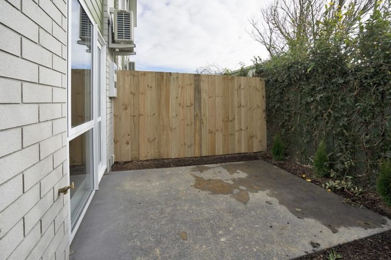 Photo of property in 16/10 Burrows Place, Frankton, Hamilton, 3204