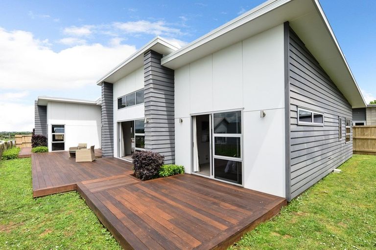 Photo of property in 18 Castleton Way, Flagstaff, Hamilton, 3210