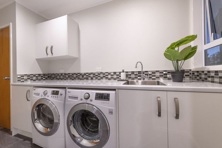 Photo of property in 157 Rongotai Road, Kilbirnie, Wellington, 6022