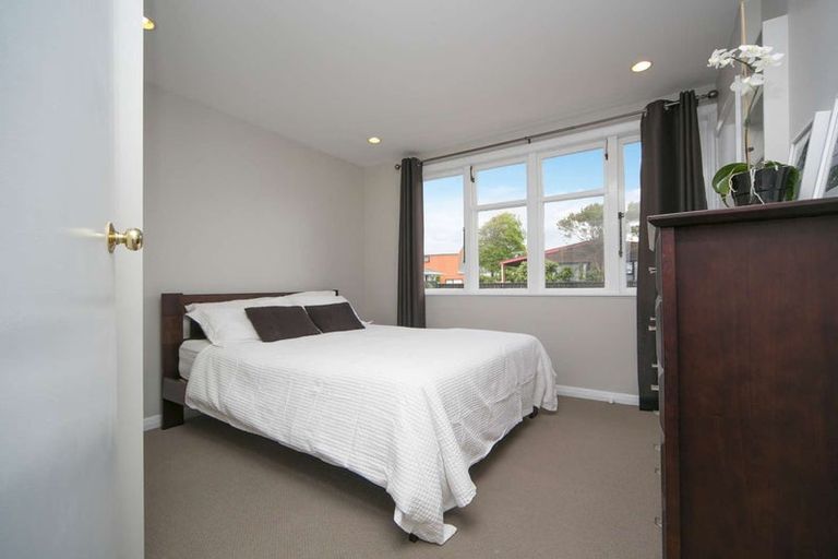 Photo of property in 11 Carr Road, Three Kings, Auckland, 1042