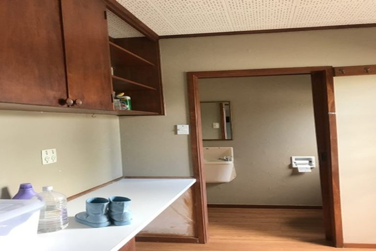 Photo of property in 34 Sartors Avenue, Northcross, Auckland, 0630