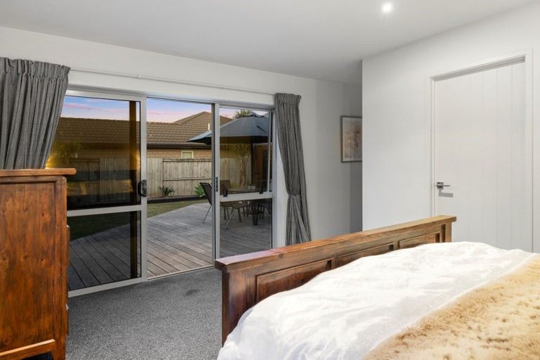 Photo of property in 6 Coutts Street, Papamoa Beach, Papamoa, 3118