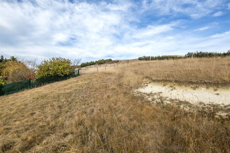 Photo of property in 15 Oxford Street, Waikari, 7420