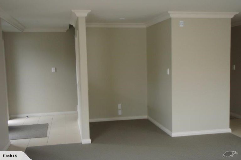 Photo of property in 17b Forest Hill Road, Henderson, Auckland, 0612