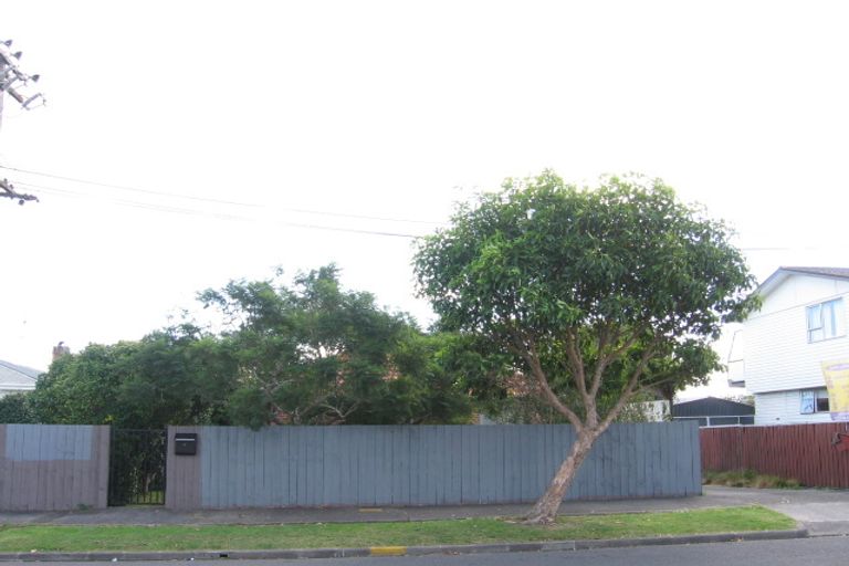 Photo of property in 1 Beagle Avenue, Mount Albert, Auckland, 1025