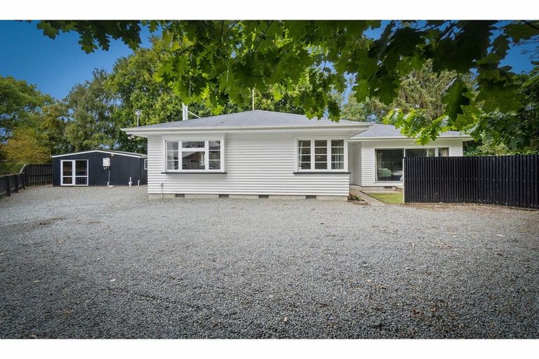 Photo of property in 15 Taramea Place, Addington, Christchurch, 8024