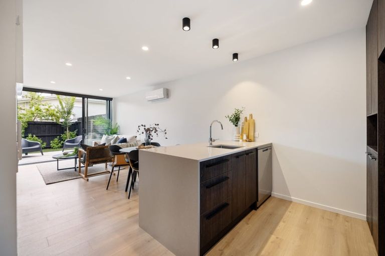 Photo of property in 4/89 Champion Street, Edgeware, Christchurch, 8013