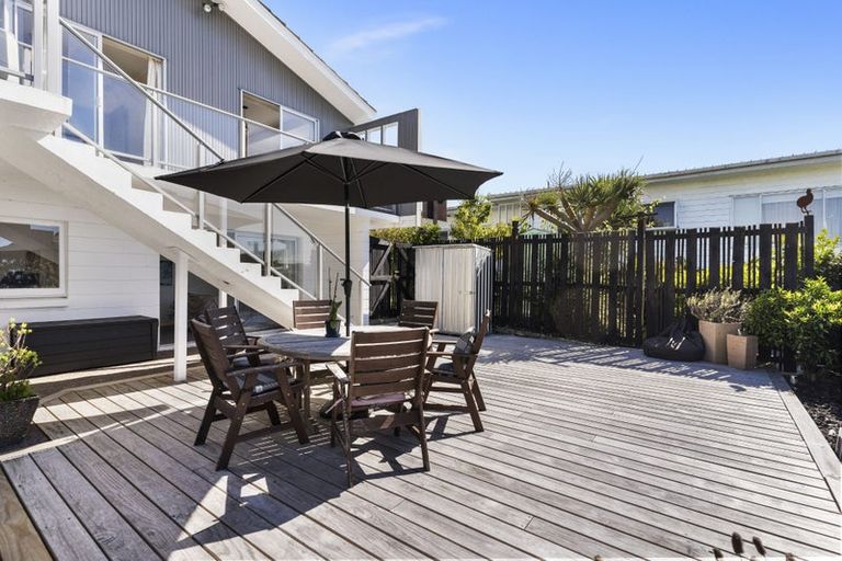 Photo of property in 28 Galaxy Drive, Mairangi Bay, Auckland, 0630