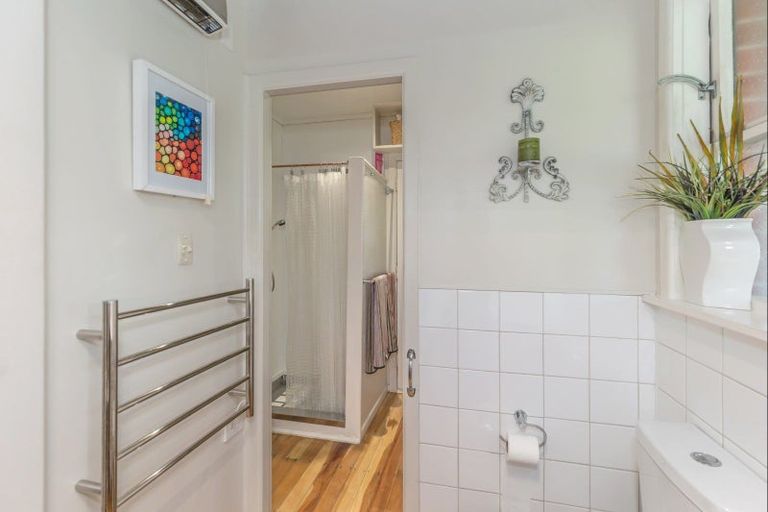 Photo of property in 22 Highbury Drive, Levin, 5510