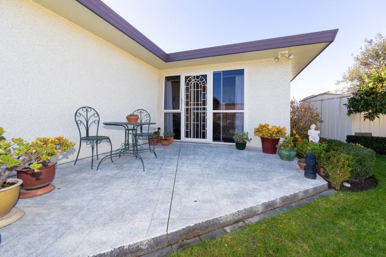 Photo of property in 33 Kensington Drive, Taradale, Napier, 4112