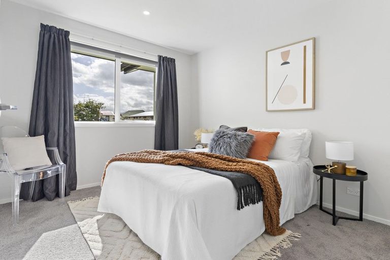 Photo of property in 28 Feist Street, Carterton, 5713