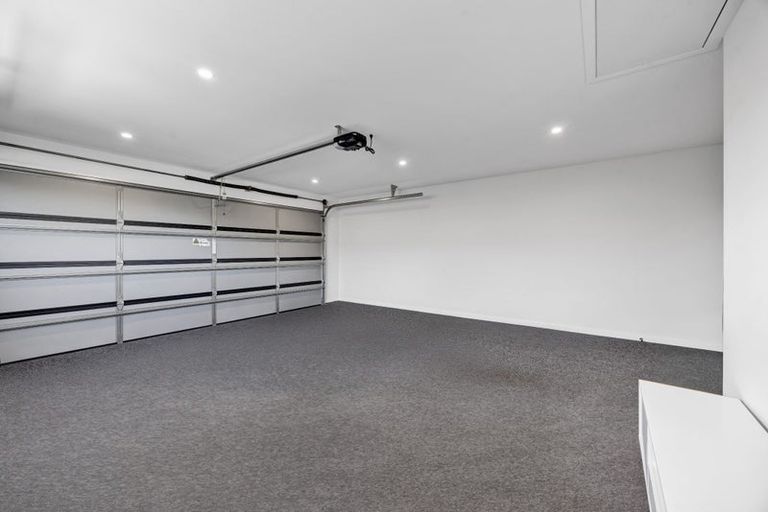Photo of property in 27 Keene Drive, Bell Block, New Plymouth, 4312
