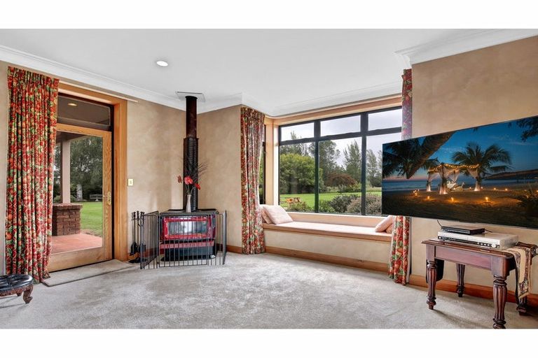 Photo of property in 2 Conways Road, Cust, Rangiora, 7471