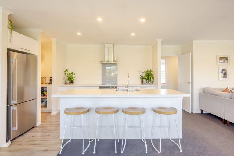 Photo of property in 20 Dee Street, Otane, 4202