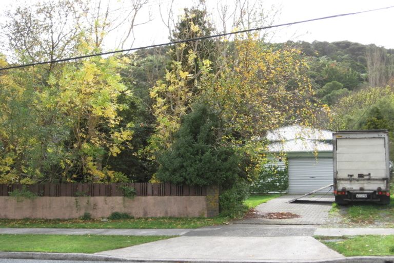 Photo of property in 11 Horoeka Street, Stokes Valley, Lower Hutt, 5019