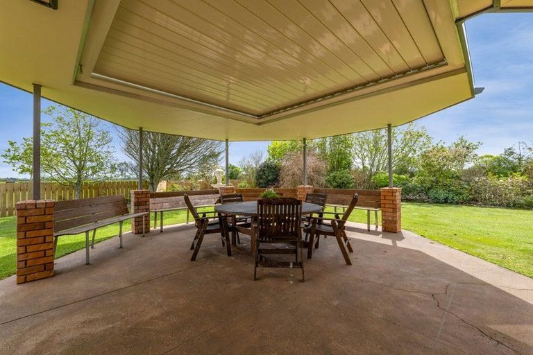 Photo of property in 550 Mountain Road, Lepperton, New Plymouth, 4373