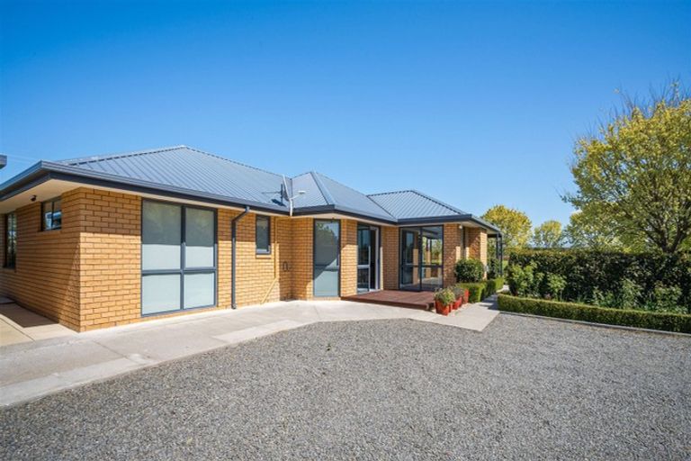 Photo of property in 964 Woodfields Road, West Eyreton, Rangiora, 7475