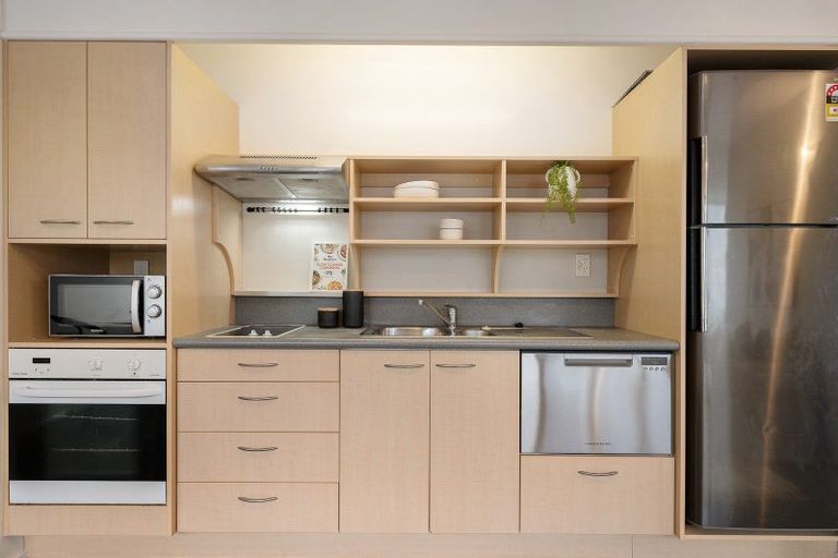 Photo of property in St Peters Apartments, 3d/192 Willis Street, Te Aro, Wellington, 6011