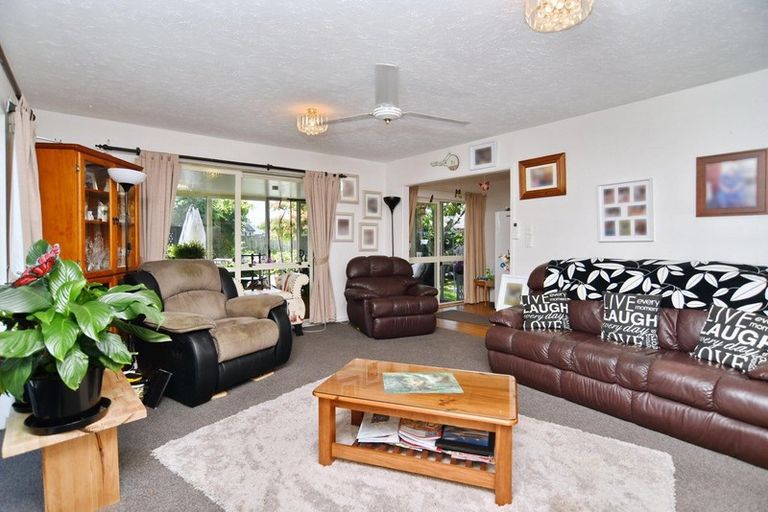 Photo of property in 28 Cowes Street, Avondale, Christchurch, 8061