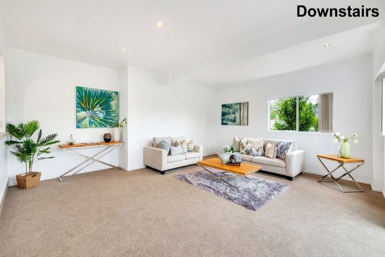 Photo of property in 34 Kirby Street, Glendene, Auckland, 0602