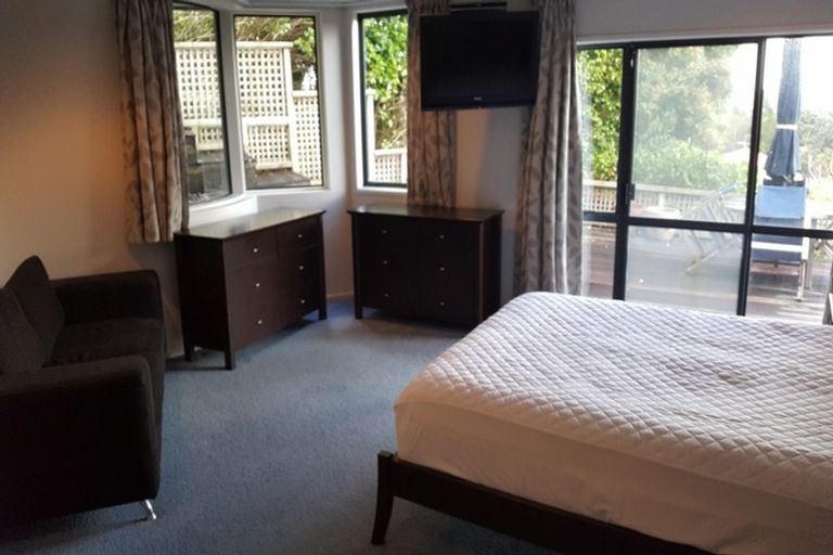 Photo of property in 10/2-22a Balmain Road, Chatswood, Auckland, 0626