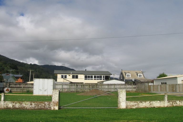 Photo of property in 15 Tatahi Street, Te Puru, Thames, 3575