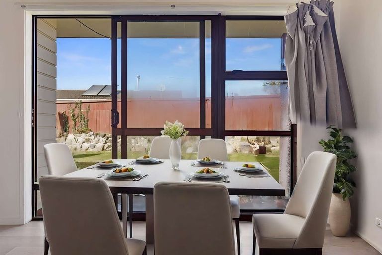 Photo of property in 1 Deborah Place, Mangakakahi, Rotorua, 3015