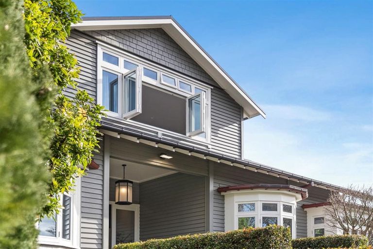 Photo of property in 12 Clifton Road, Hauraki, Auckland, 0622