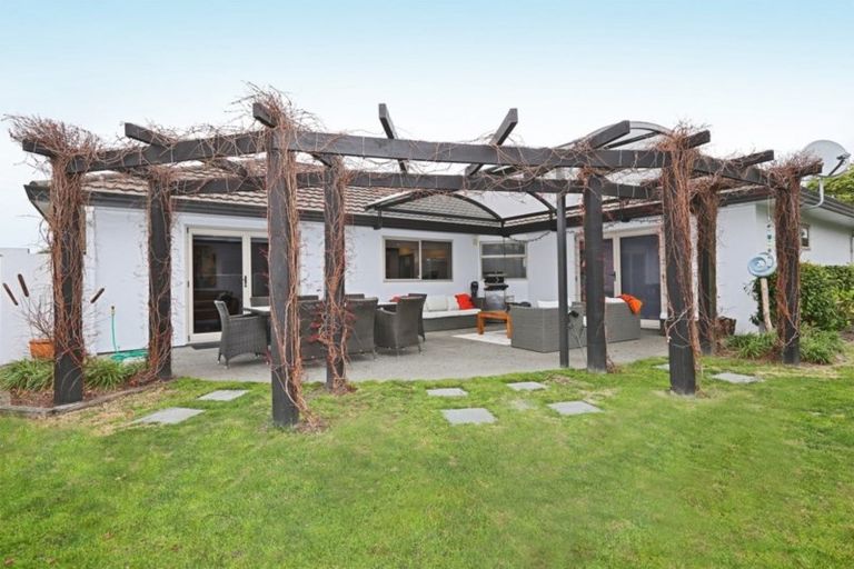 Photo of property in 1 Hyde Place, Taradale, Napier, 4112