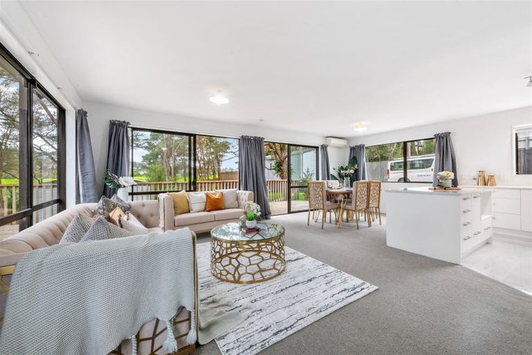 Photo of property in 87b Kaurilands Road, Titirangi, Auckland, 0604
