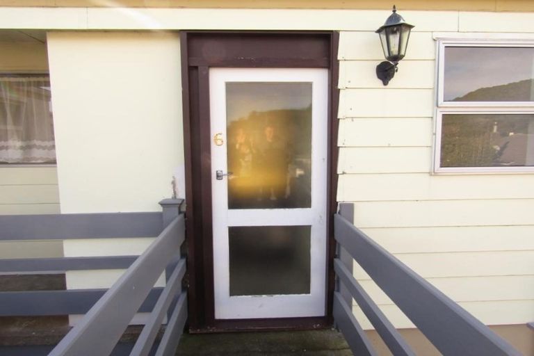 Photo of property in 6/154 Whites Line East, Waiwhetu, Lower Hutt, 5010