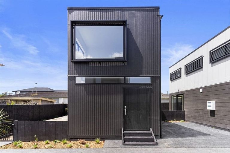 Photo of property in 40e Kenderdine Road, Papatoetoe, Auckland, 2025