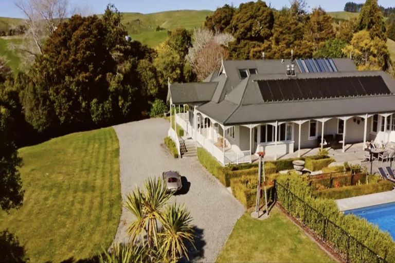 Photo of property in 460 Te Wharau, Admiral Hill, Gladstone, 5883