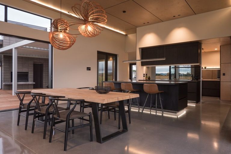 Photo of property in 33 Seachange Drive, Leamington, Cambridge, 3432