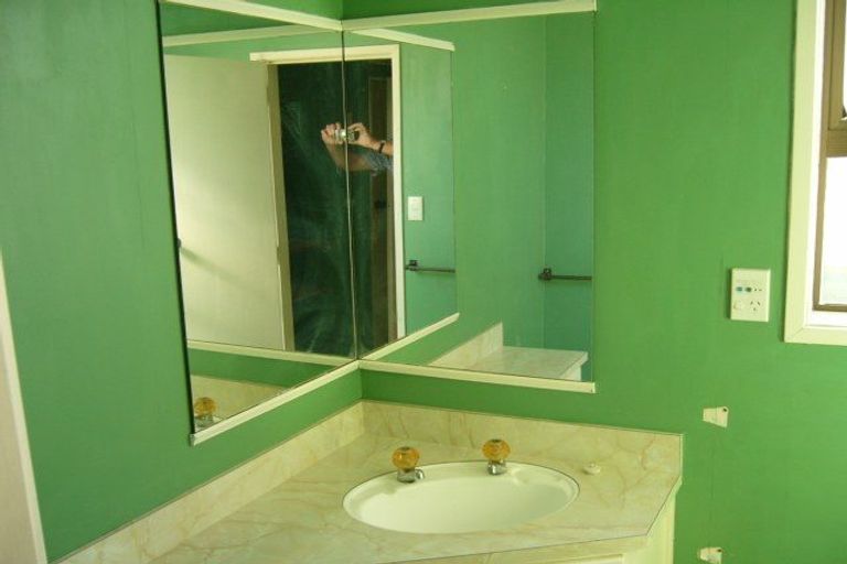 Photo of property in 24 Colenso Avenue, Hospital Hill, Napier, 4110