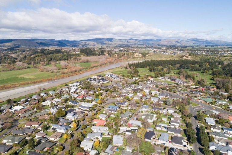 Photo of property in 113 Waterloo Crescent, Hokowhitu, Palmerston North, 4410