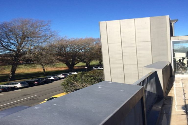 Photo of property in 33e Cranmer Square, Christchurch Central, Christchurch, 8013