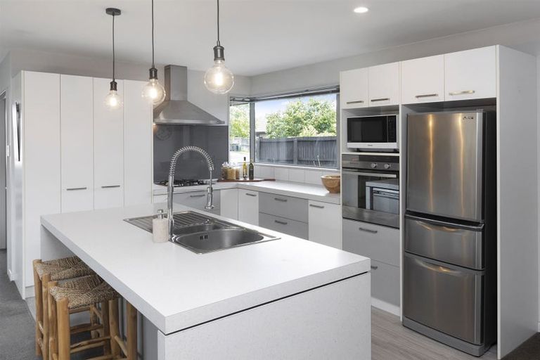 Photo of property in 99 Rannoch Drive, Broomfield, Christchurch, 8042