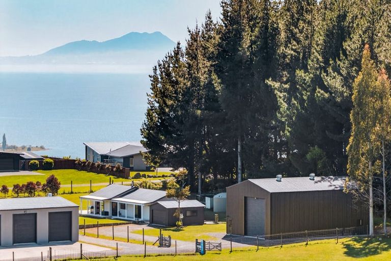 Photo of property in 18 Rangikatea Road, Omori, Turangi, 3381