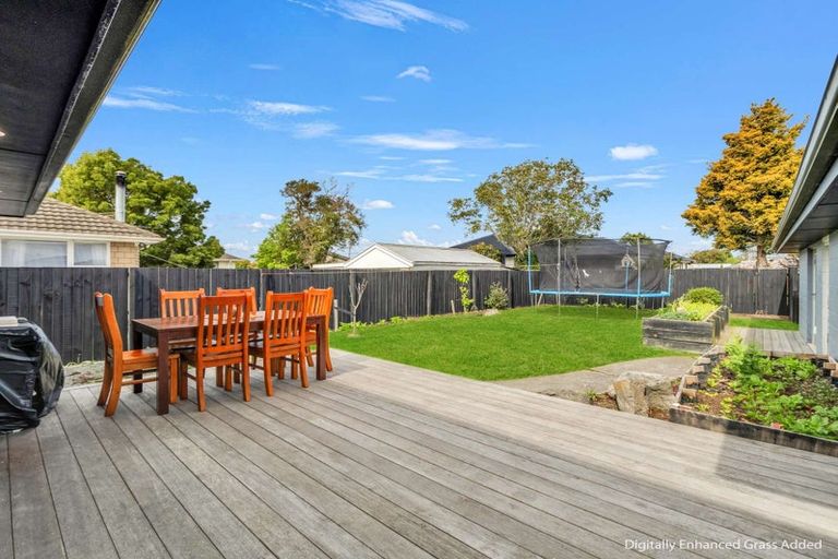 Photo of property in 7 Newhaven Street, Burwood, Christchurch, 8083