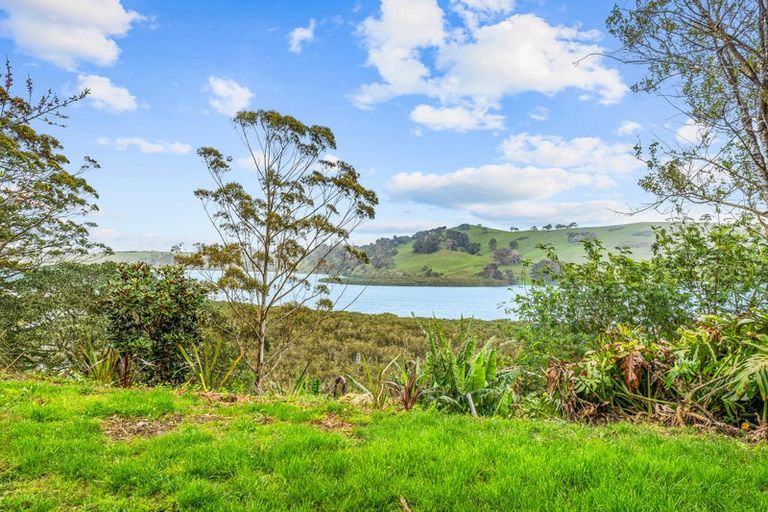 Photo of property in 111 Wharf Road, Port Albert, Wellsford, 0973