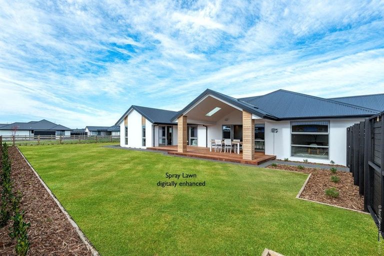 Photo of property in 21 Ridgeland Way, West Melton, 7618