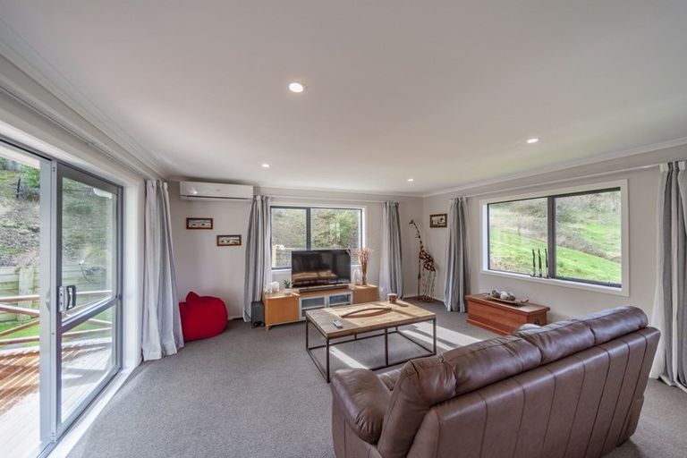 Photo of property in 5 Windsor Road, Waipawa, 4210