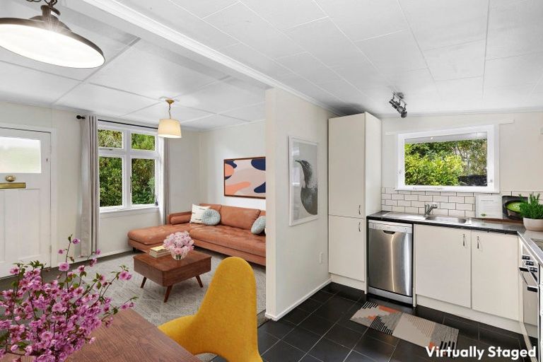 Photo of property in 106 Akatarawa Road, Birchville, Upper Hutt, 5018