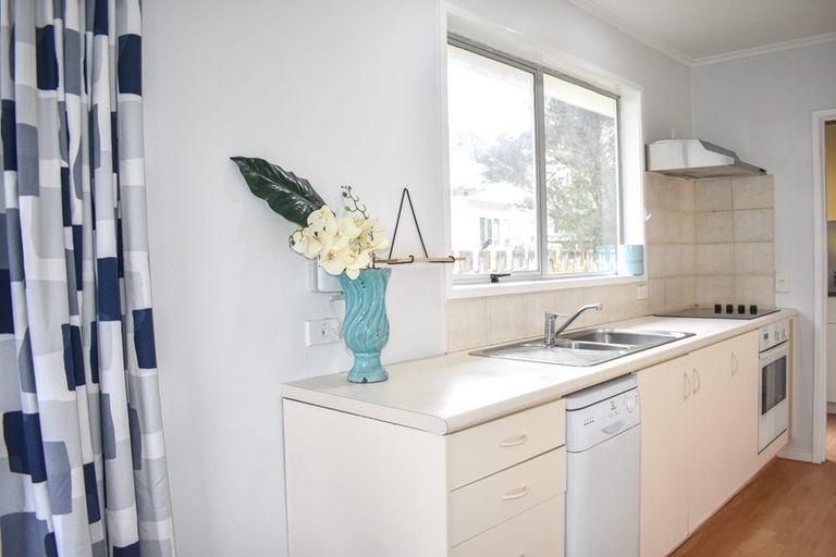 Photo of property in 1/79 Mountbatten Avenue, Hillcrest, Auckland, 0627