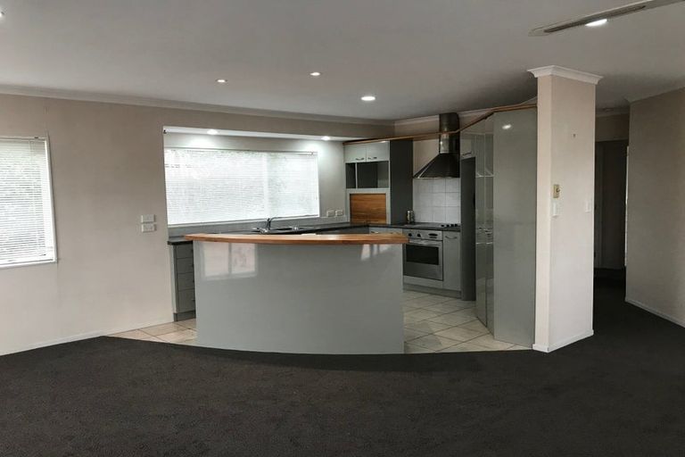 Photo of property in 1/58 Rodney Street, Howick, Auckland, 2014