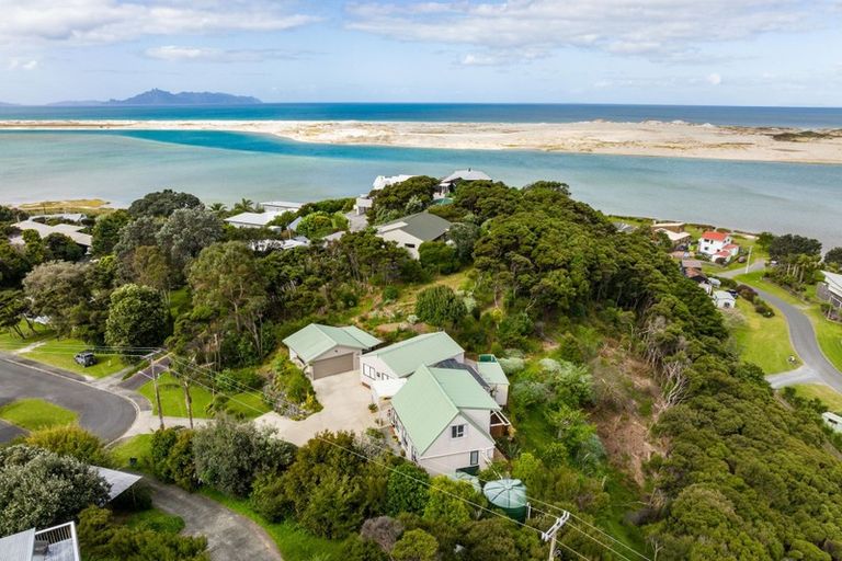 Photo of property in 70 Cheviot Street, Mangawhai Heads, Mangawhai, 0505