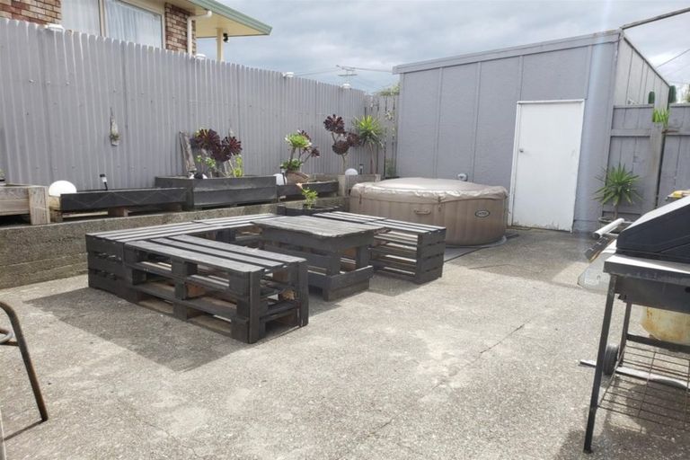 Photo of property in 37 Chester Street, Patea, 4520